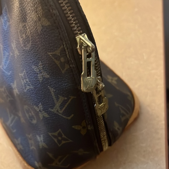 Louis Vuitton Alma Brown Handbag Monogram Canvas MM - Picture 12 of 16